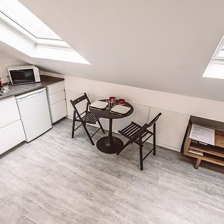 Le Coquet Logement Climatise Face A La Cathedrale - 3G Реймс Екстер'єр фото